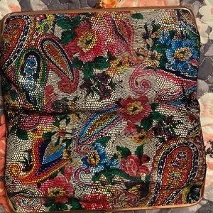 hobo Lauren wallet. Used in good condition.